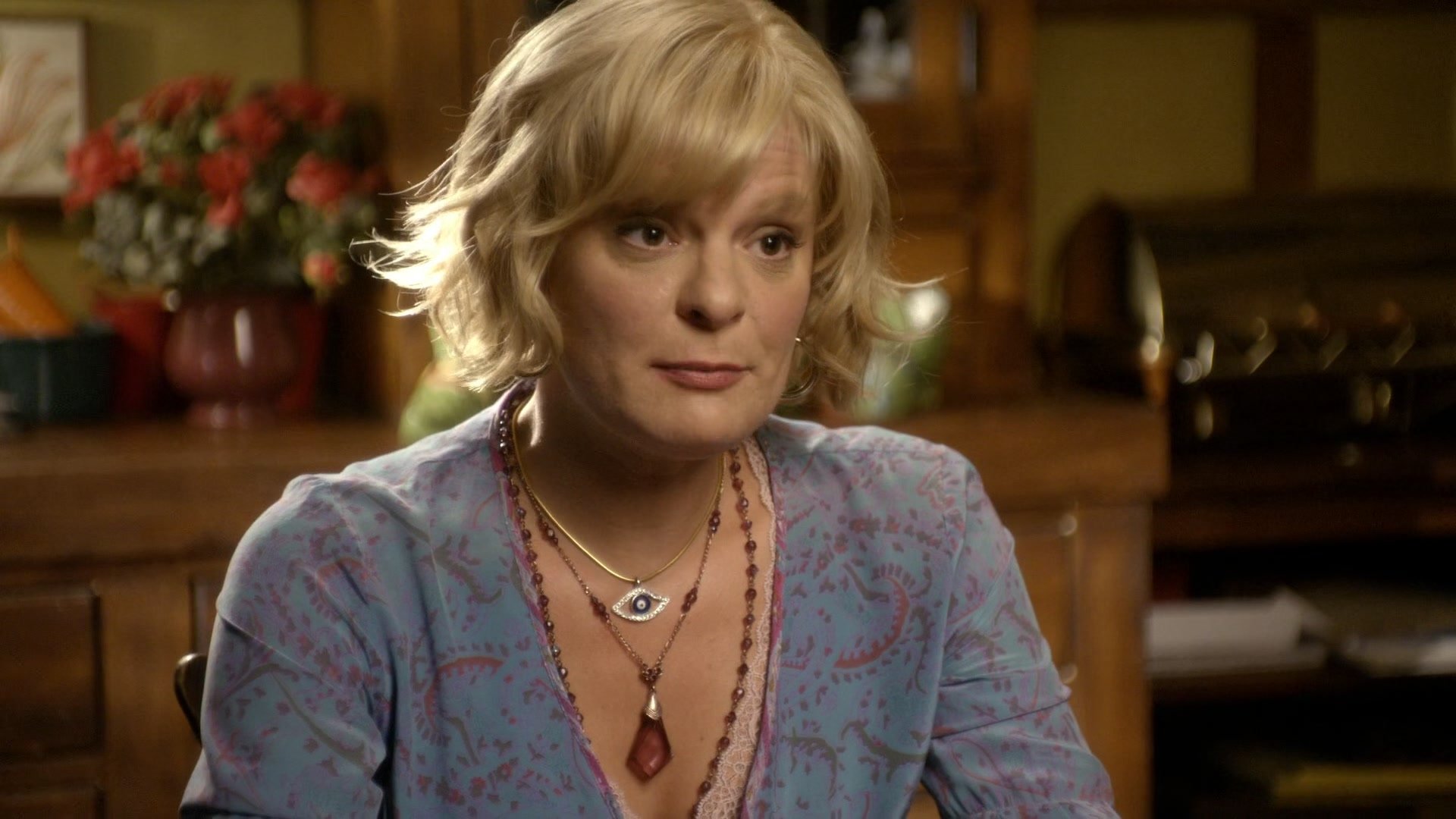 Raising Hope 2011  [S02E13] - Tarot Cards