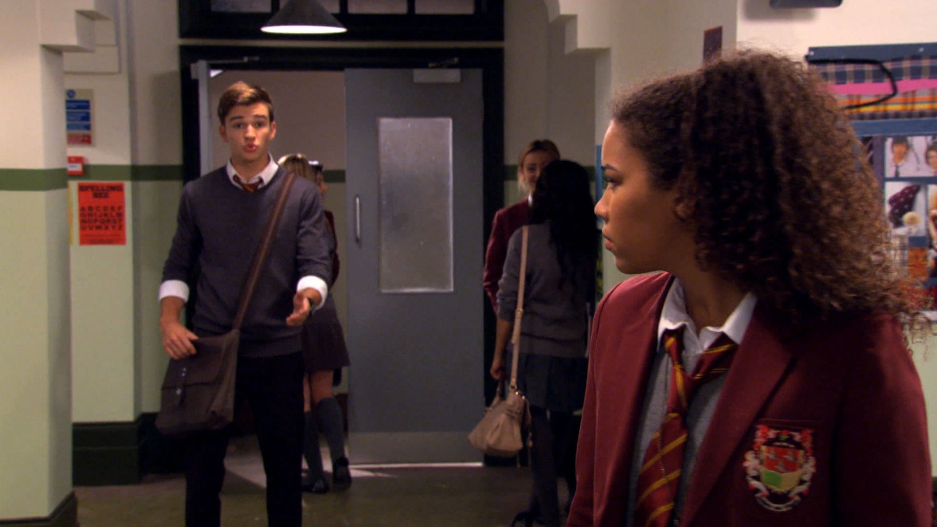 House of Anubis 2013  [S03E02] - House of Presents