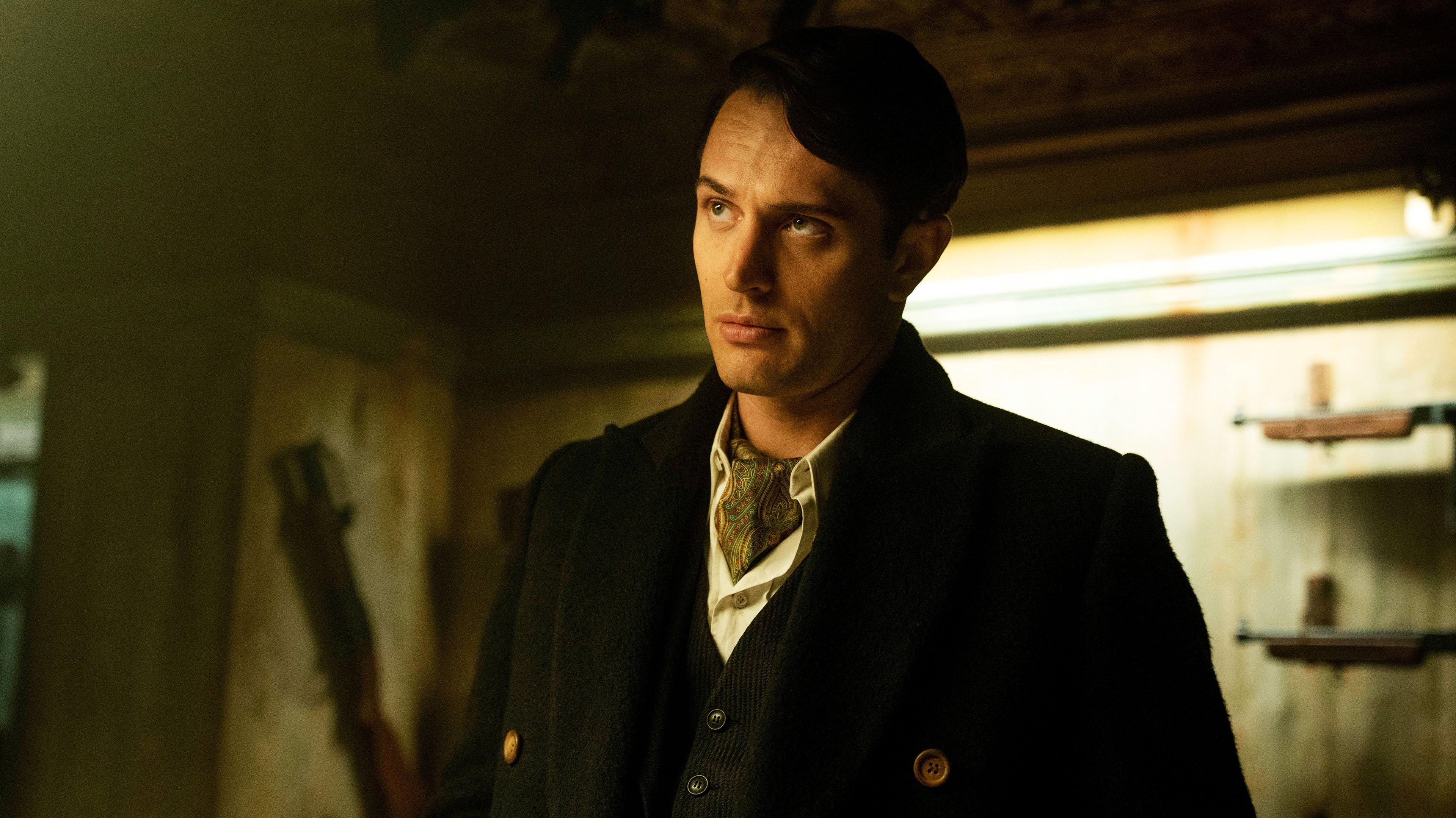 The Continental: From the World of John Wick 2023  [S01E01] - Brothers in Arms