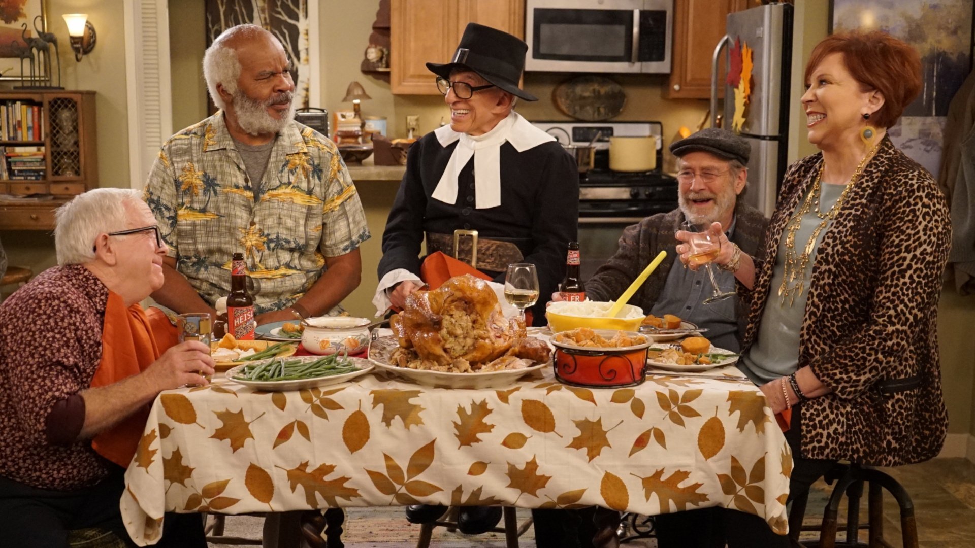 The Cool Kids 2018  [S01E07] - Thanksgiving at Murray’s