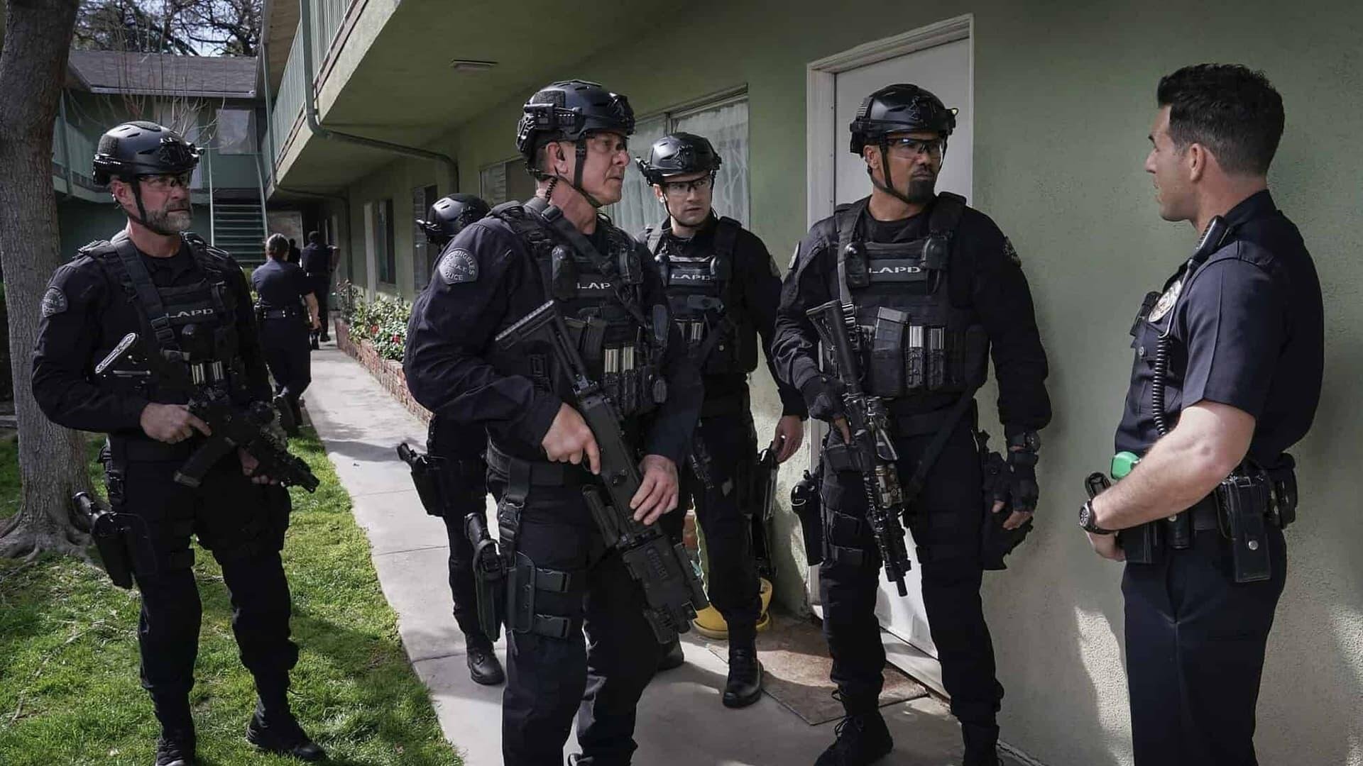 S.W.A.T. 2022  [S06E19] - Bunkies
