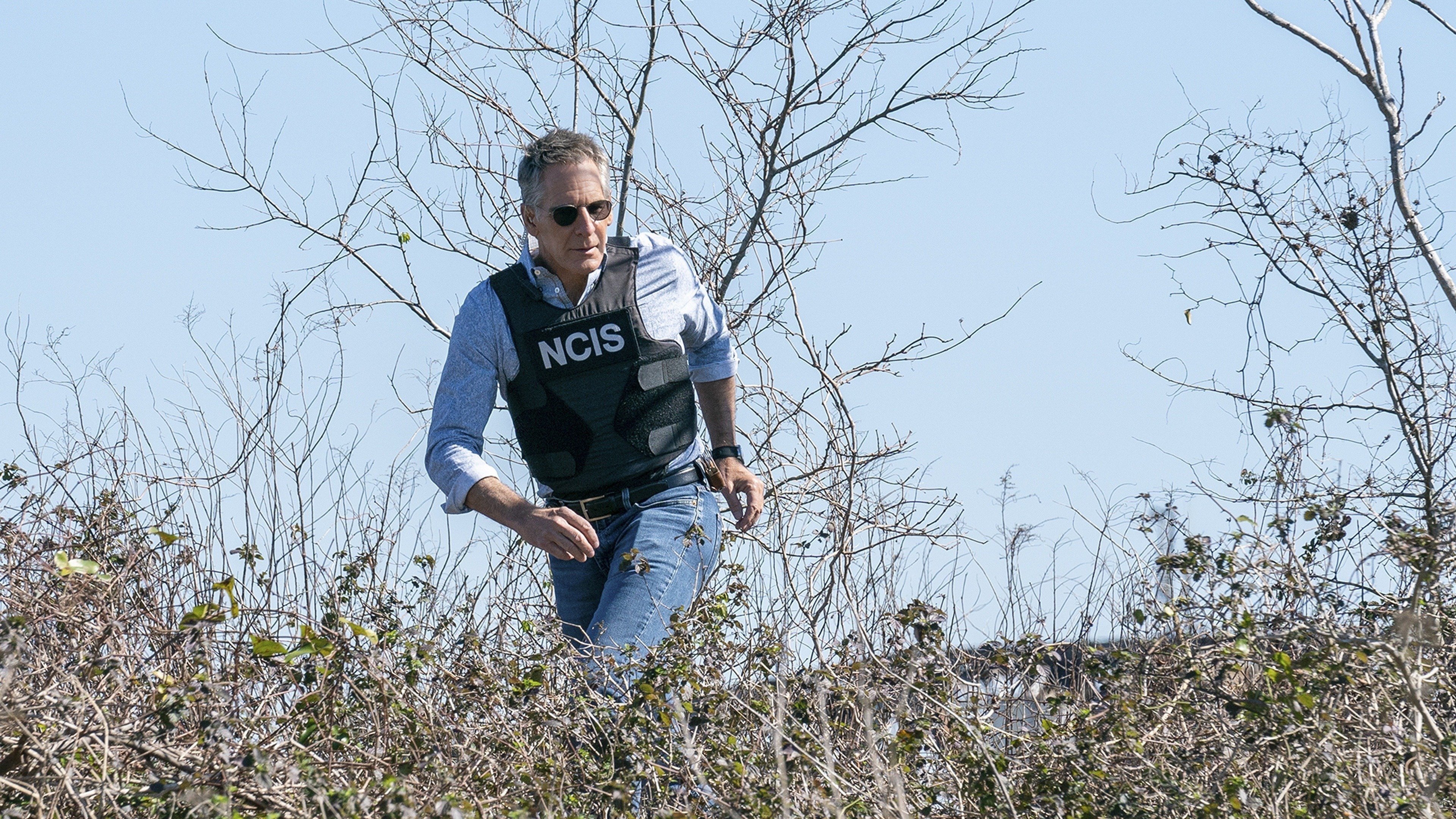 NCIS: New Orleans 2020  [S07E11] - Stashed
