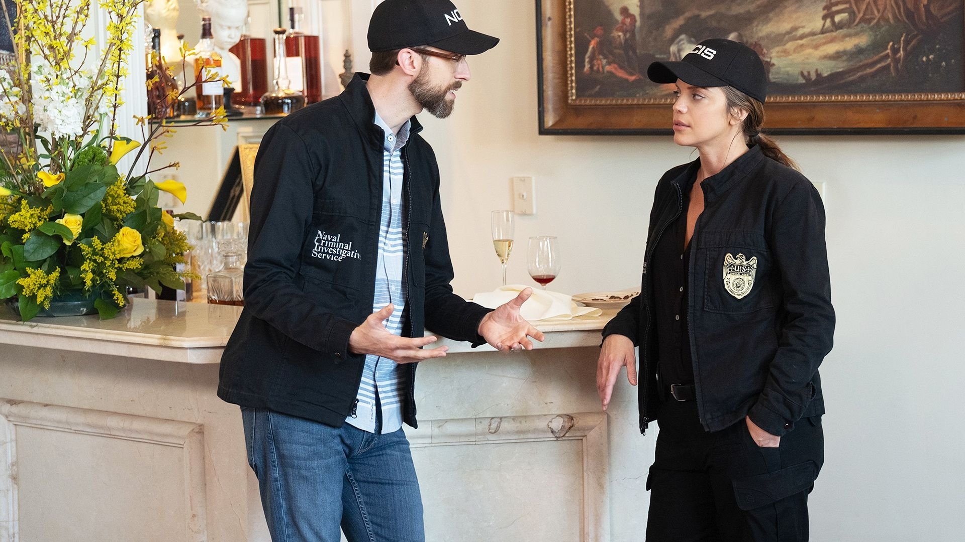 NCIS: New Orleans 2018  [S05E19] - A House Divided