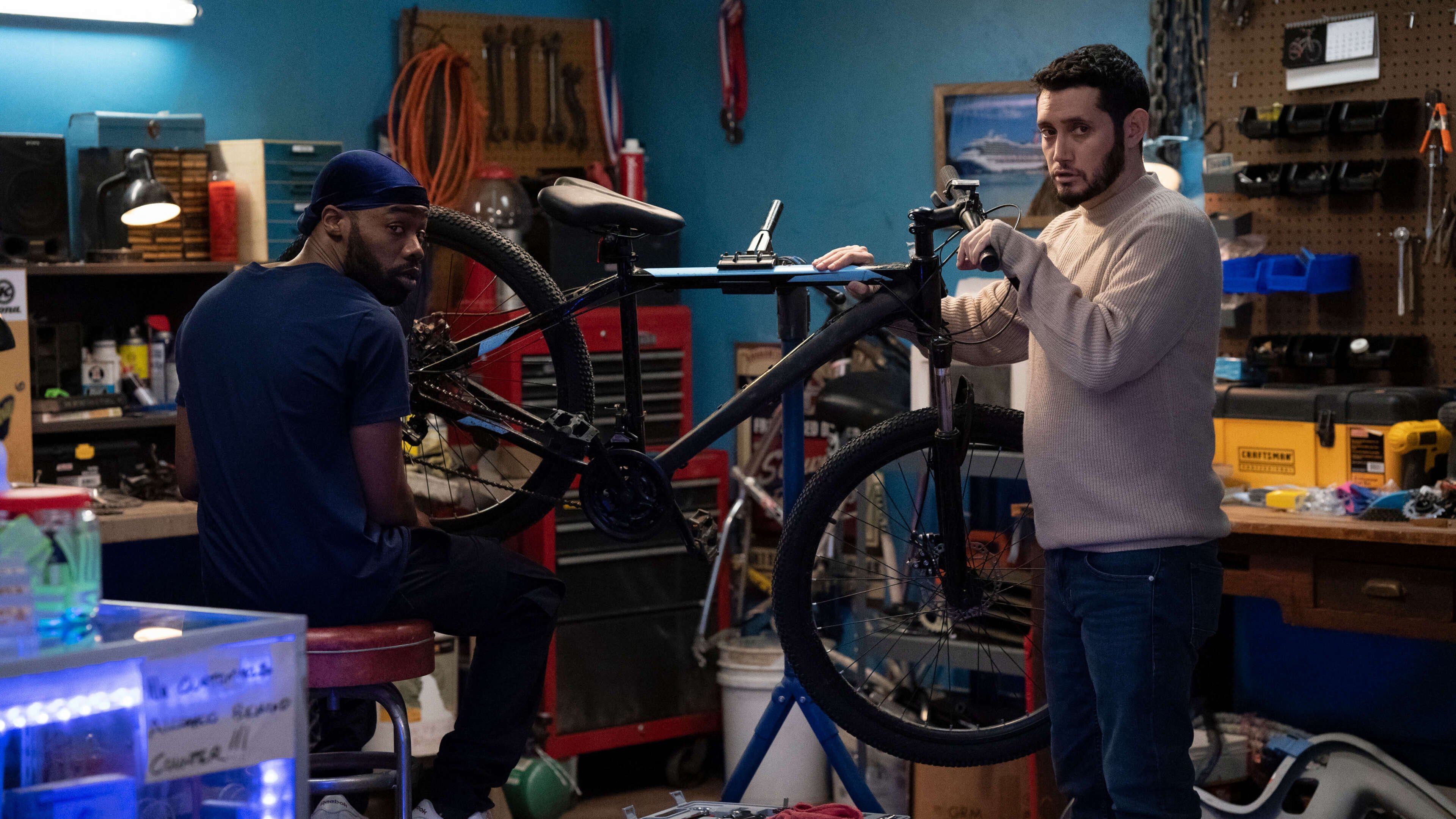 Flatbush Misdemeanors 2022  [S02E03] - and to think i saw it on snyder ave