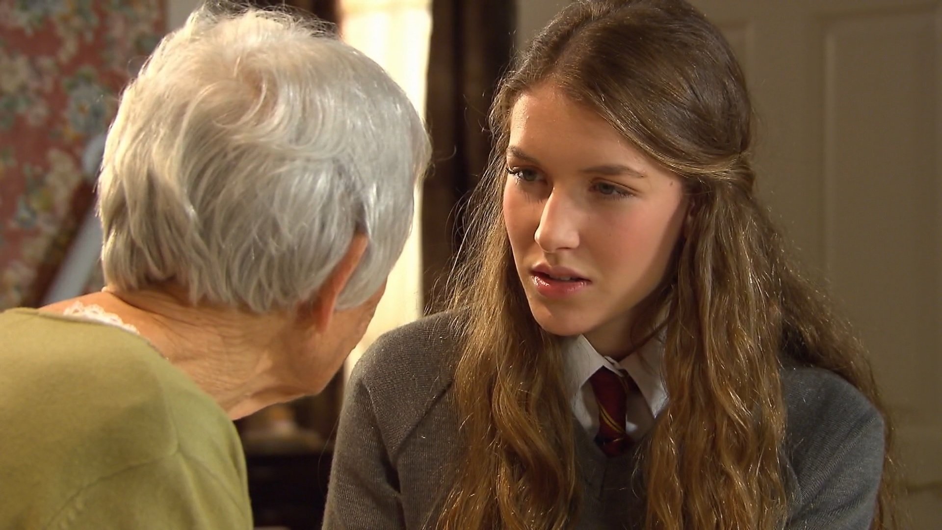House of Anubis 2011  [S01E01] - House of Secrets