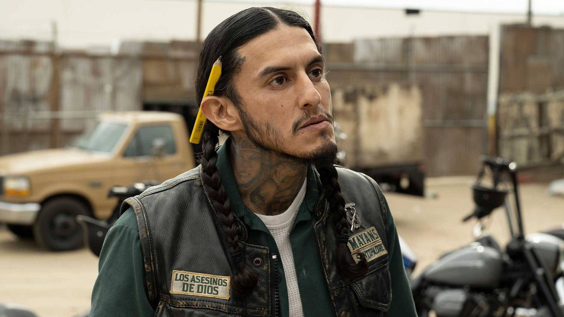 Mayans M.C. 2022  [S04E02] - Hymn Among Ruins