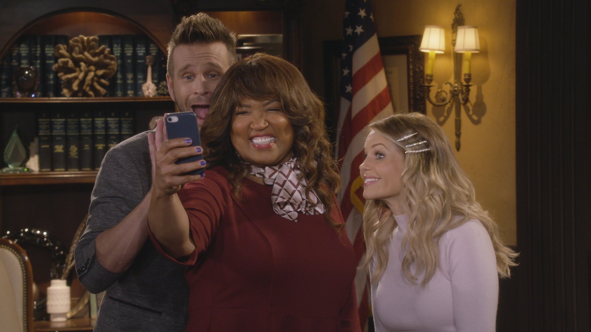 Fuller House 2019  [S05E06] - The Mayor's Bird