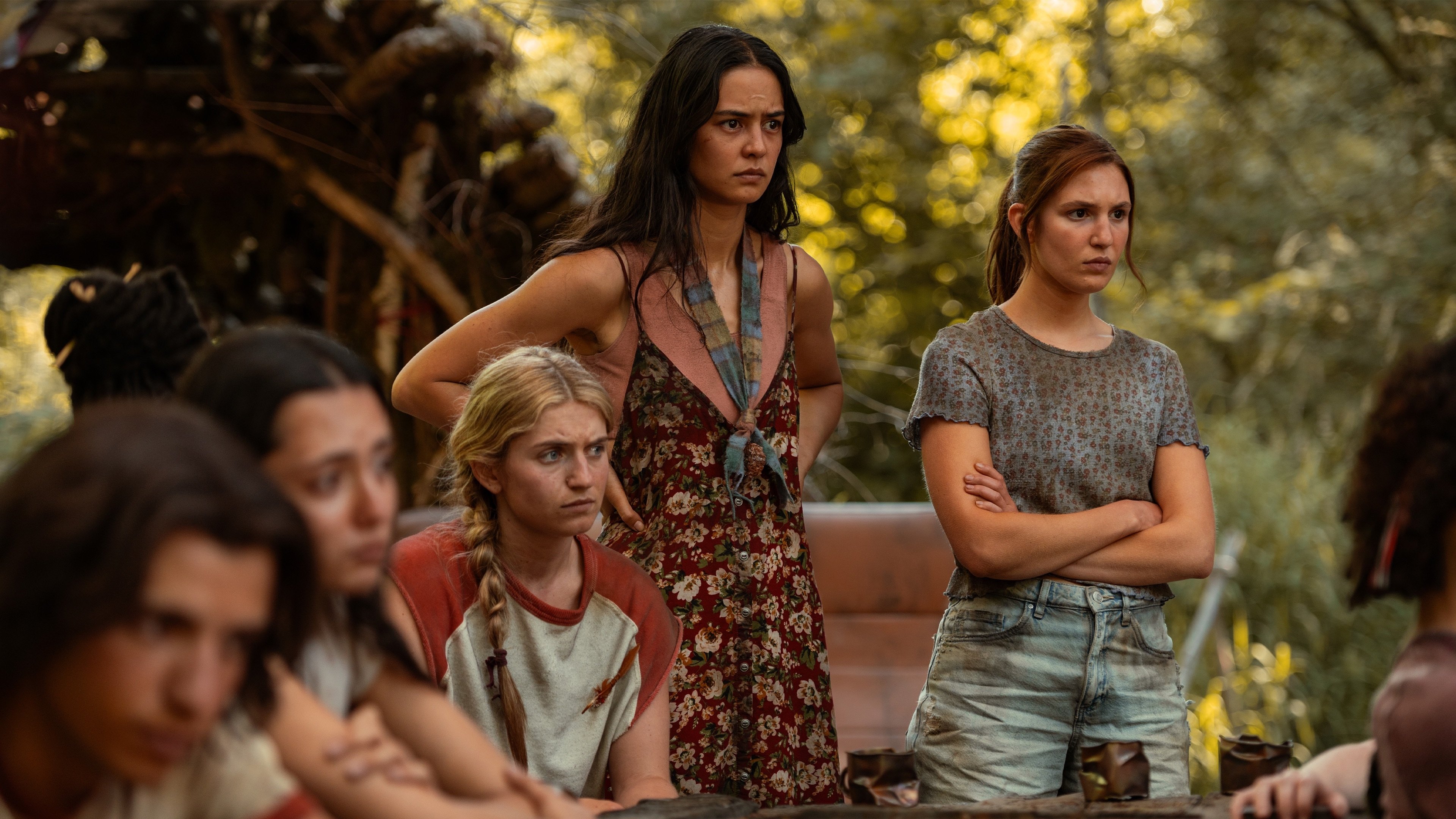 Yellowjackets 2025  [S03E04] - 12 Angry Girls and 1 Drunk Travis
