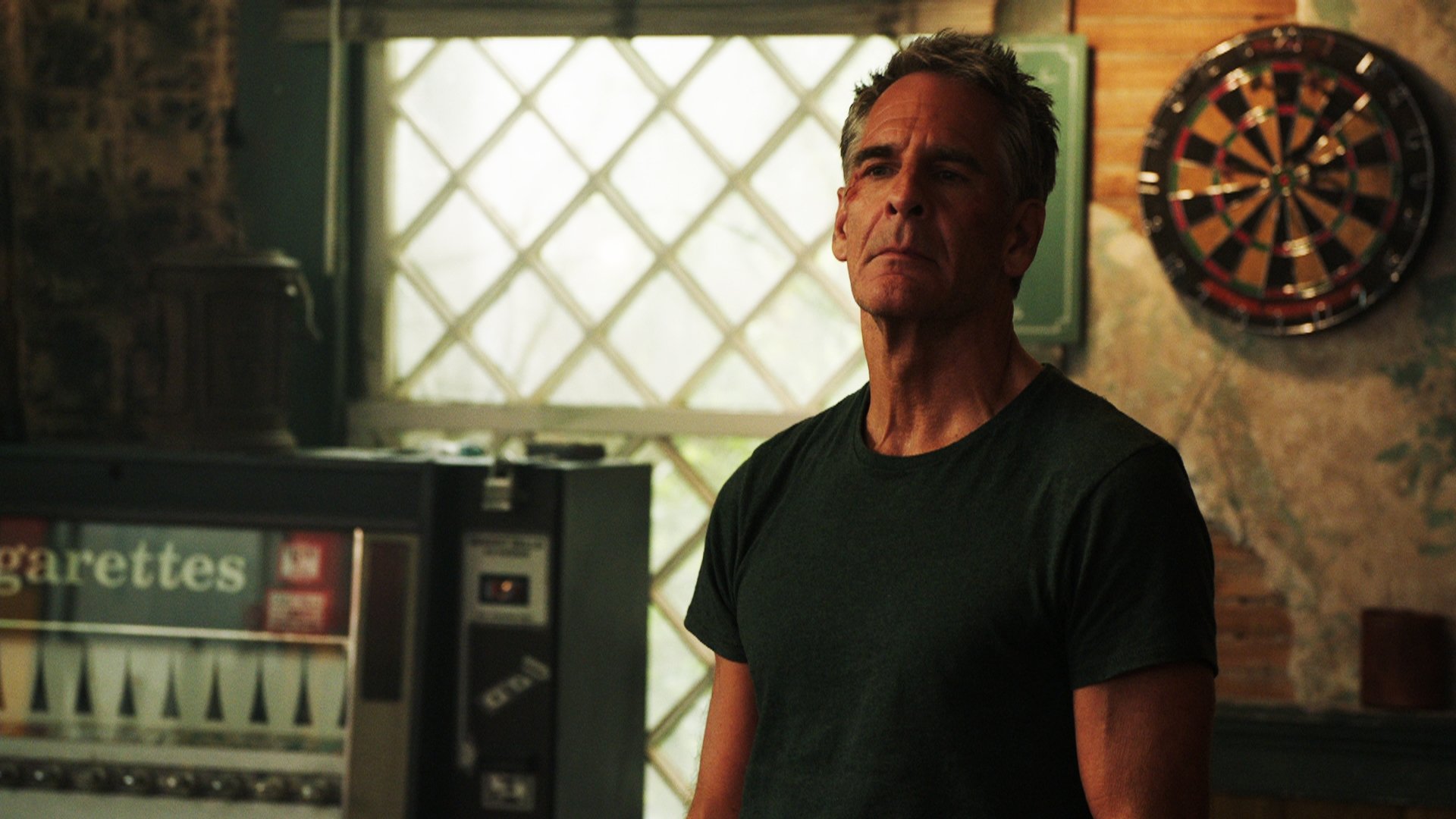 NCIS: New Orleans 2016  [S03E23] - Down the Rabbit Hole