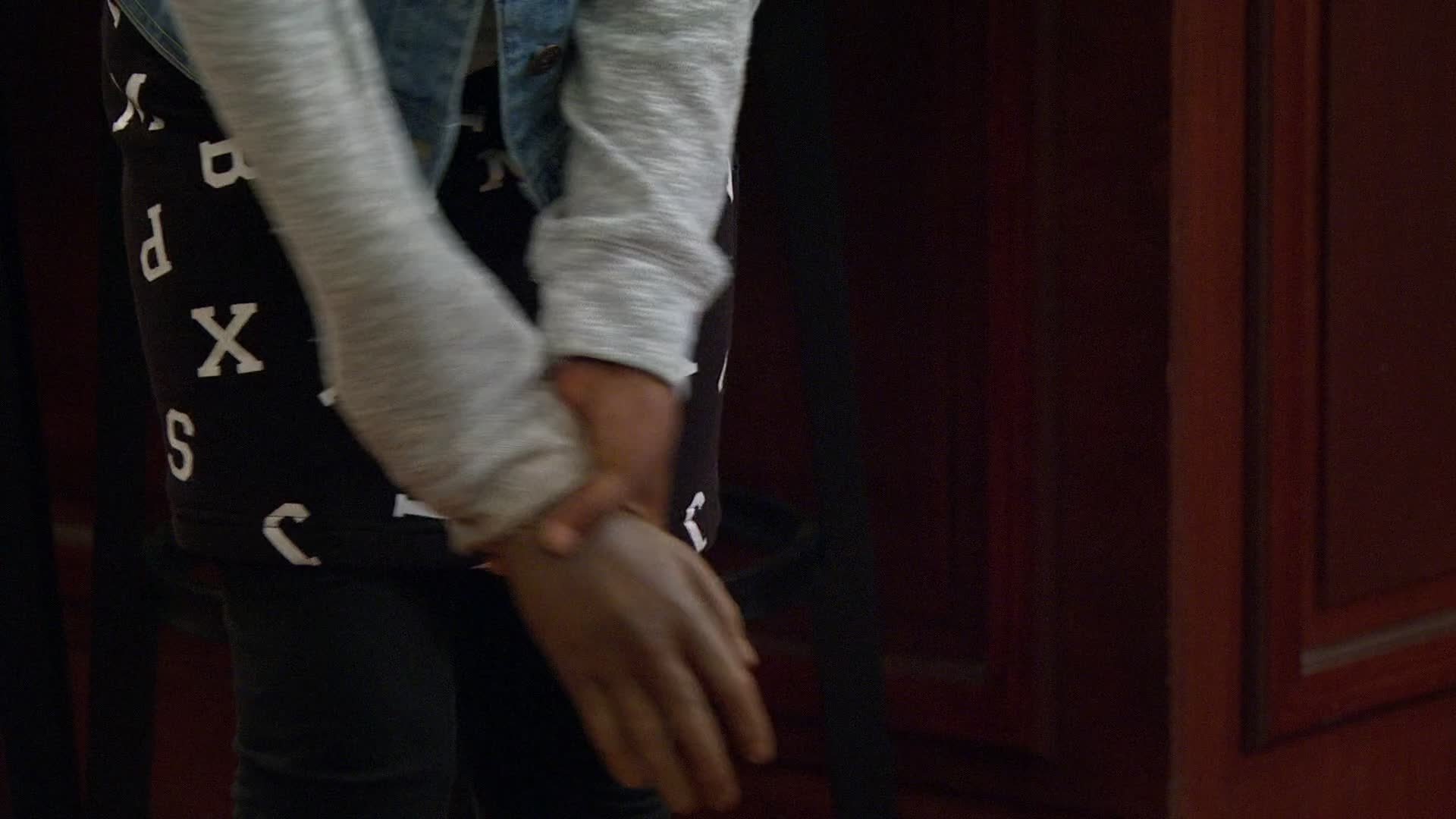 K.C. Undercover 2016  [S02E03] - Rebel With a Cuz