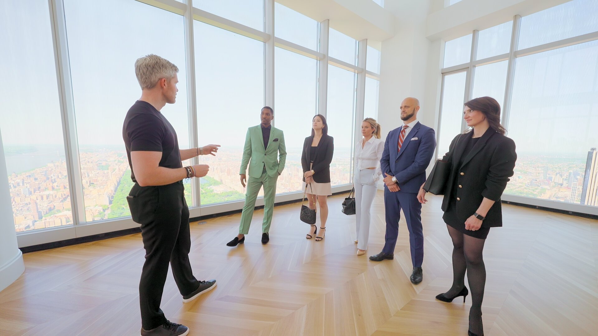 Owning Manhattan 2024  [S01E01] - World's Most Expensive Penthouse