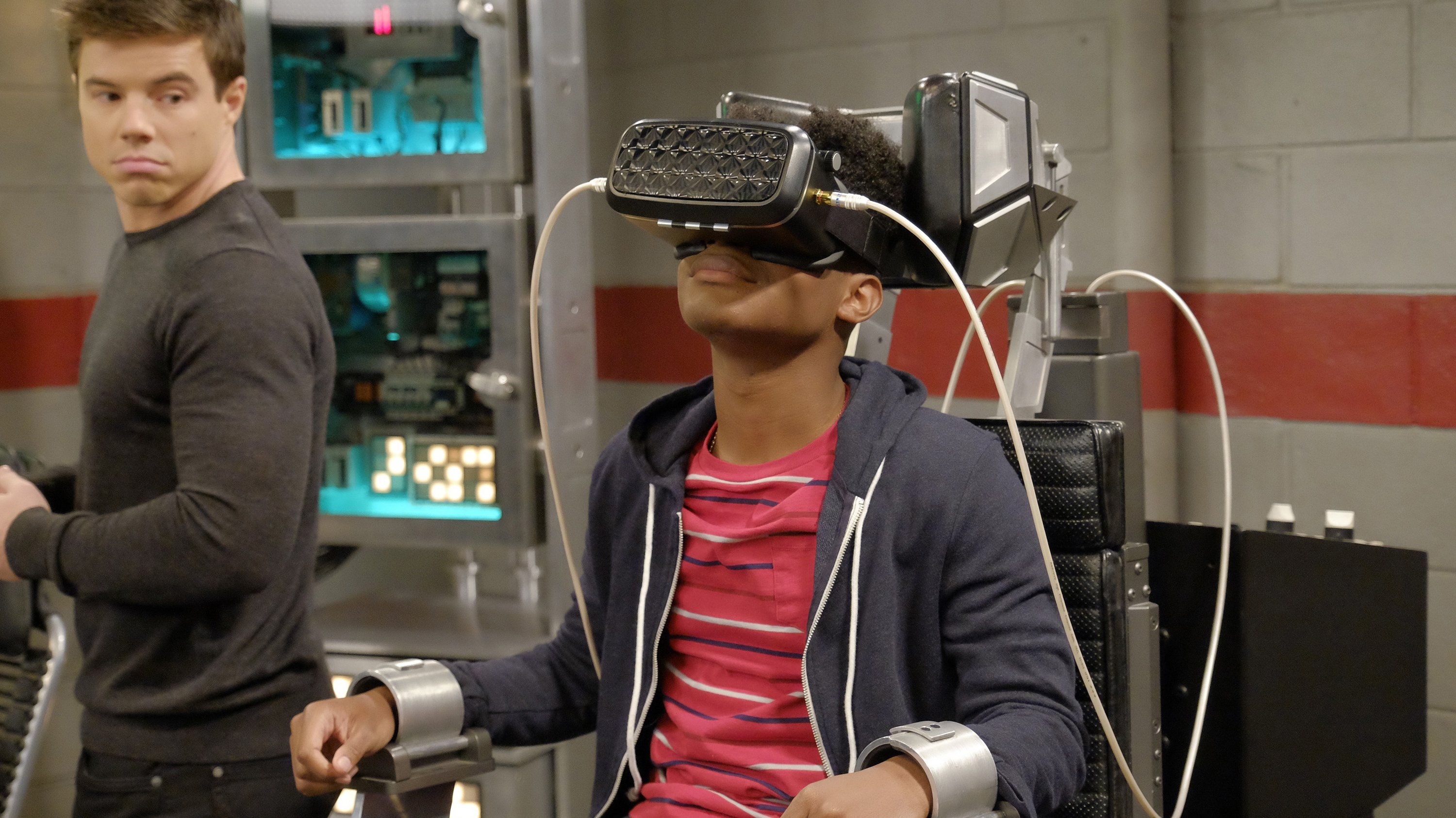 K.C. Undercover 2016  [S02E19] - Virtual Insanity