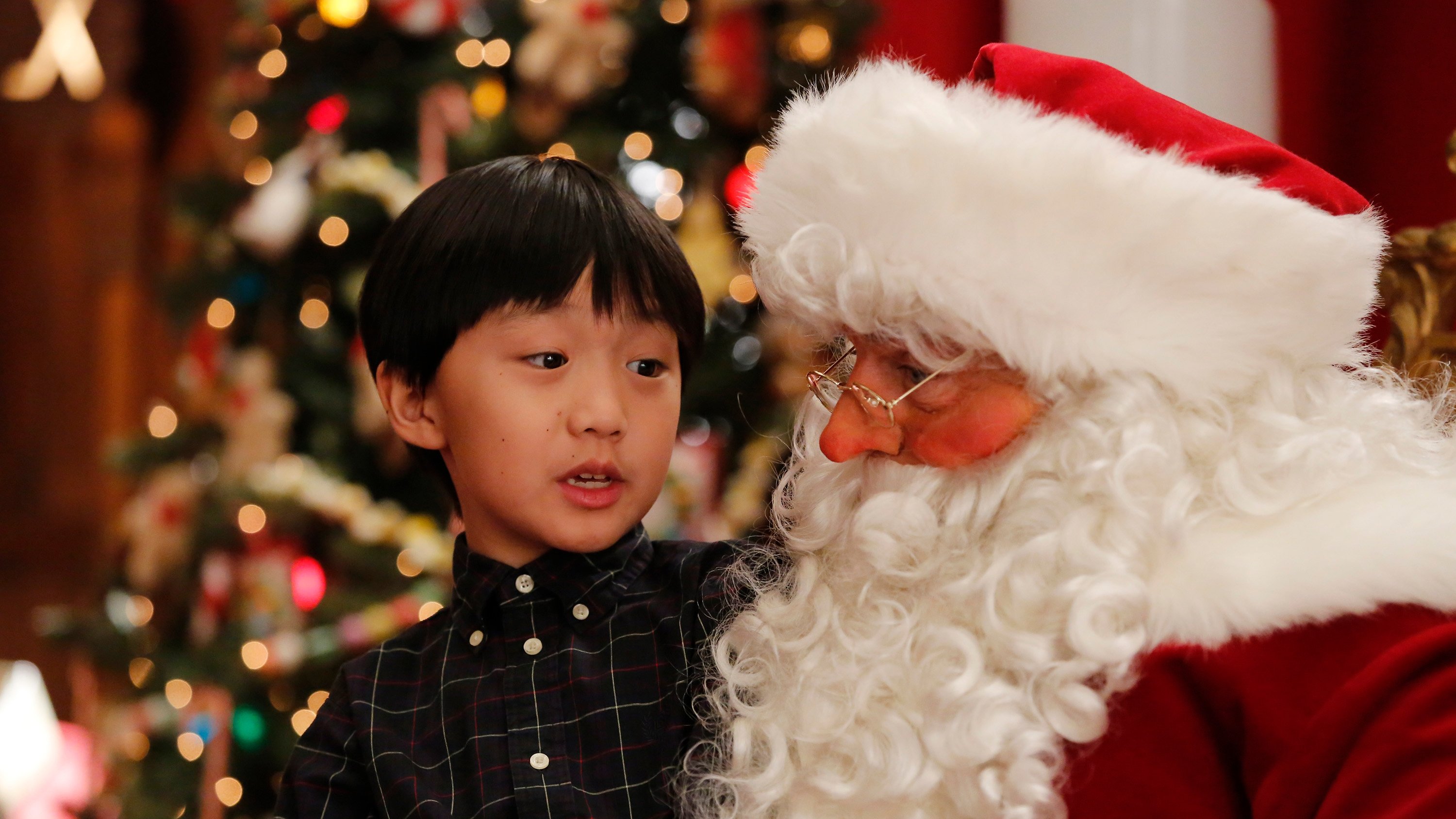 Fresh Off the Boat 2015  [S02E10] - The Real Santa