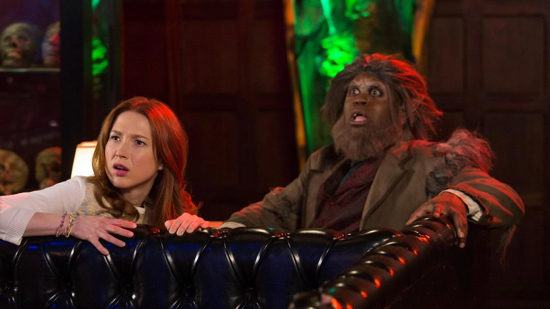 Unbreakable Kimmy Schmidt 2015  [S01E10] - Kimmy's in a Love Triangle!