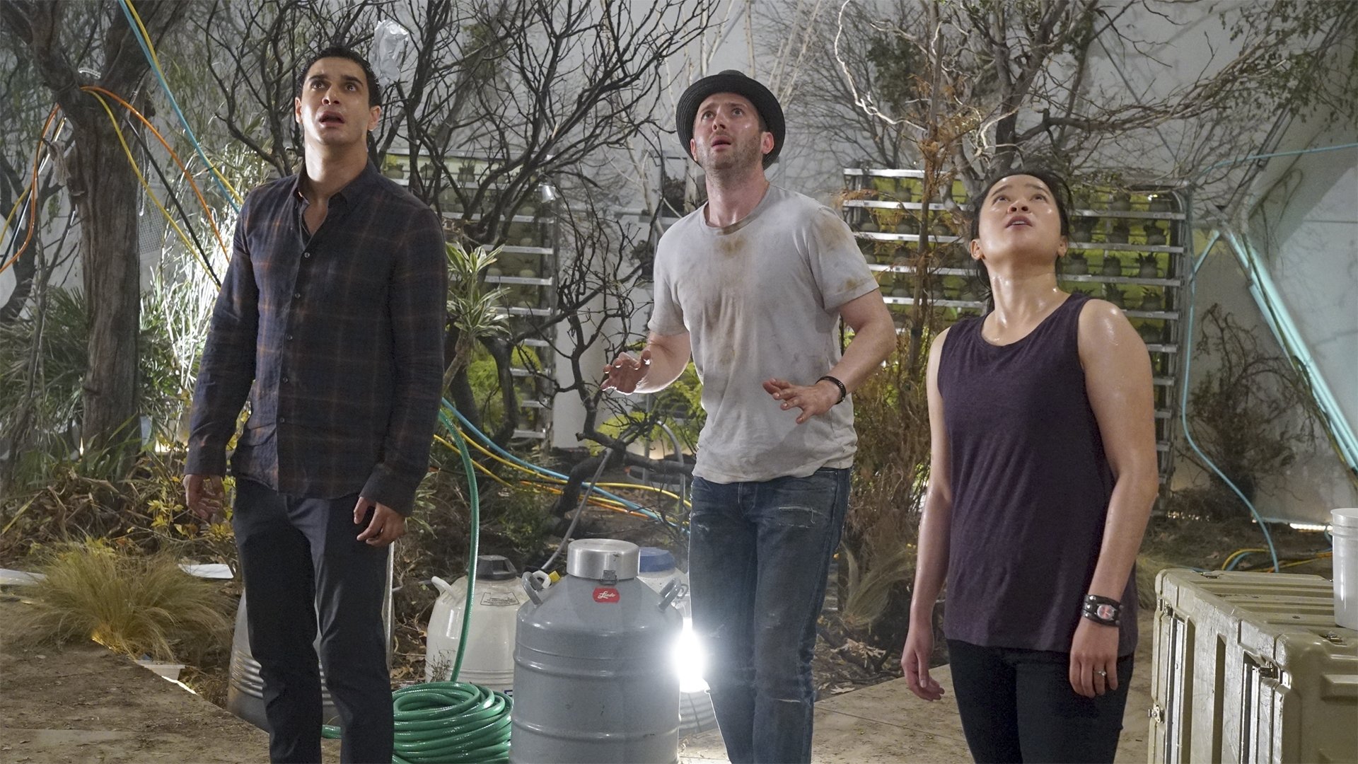 Scorpion 2016  [S03E22] - Strife on Mars