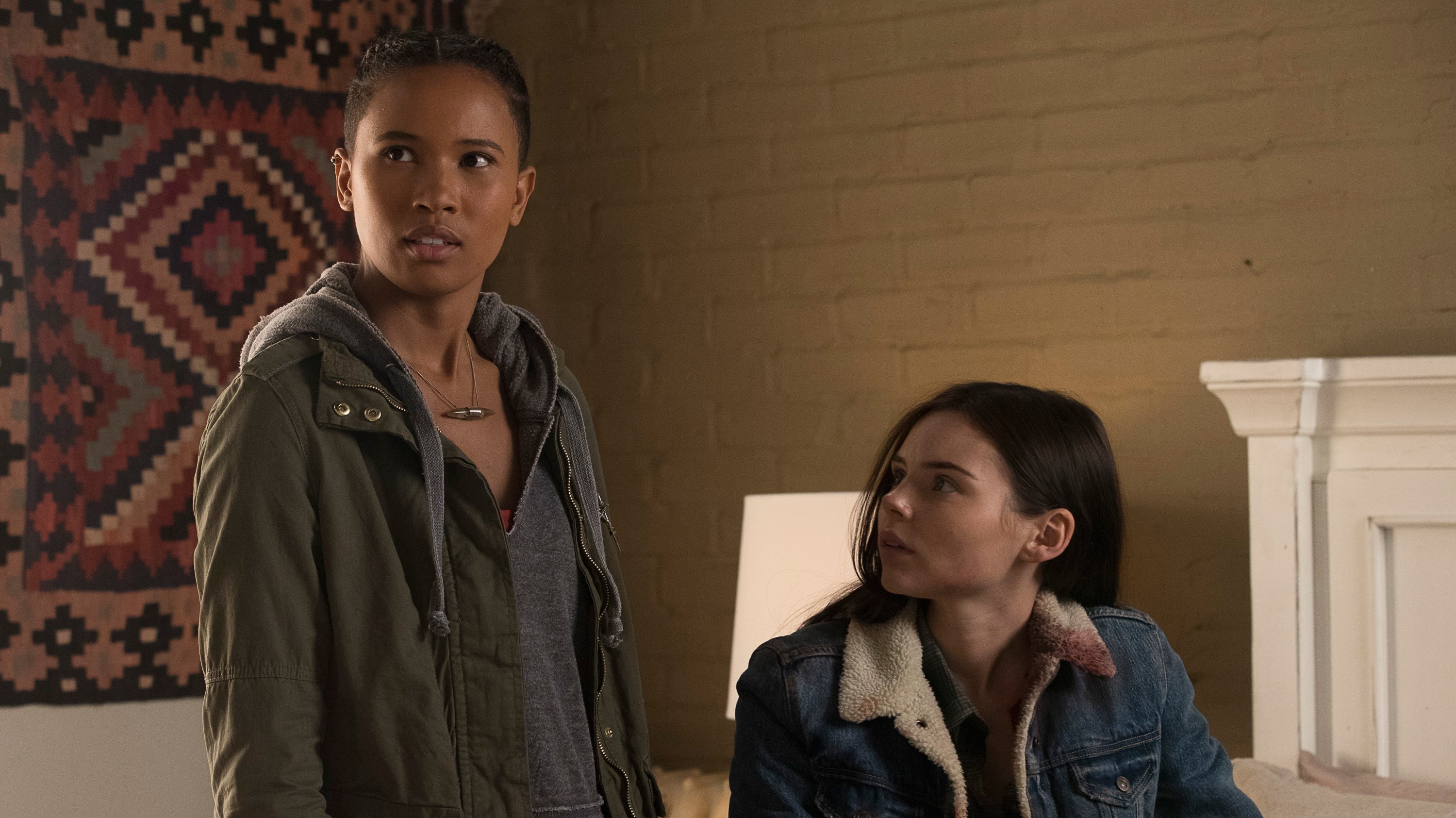 Siren 2018  [S01E10] - Aftermath