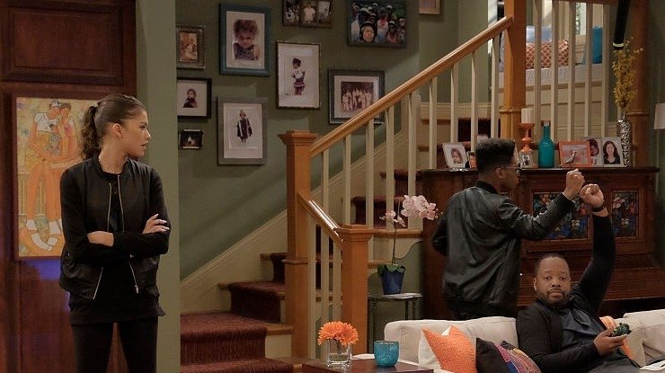 K.C. Undercover 2016  [S02E08] - Down in the Dumps