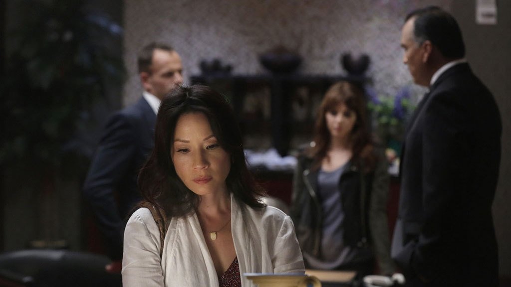 Elementary 2014  [S03E06] - Terra Pericolosa