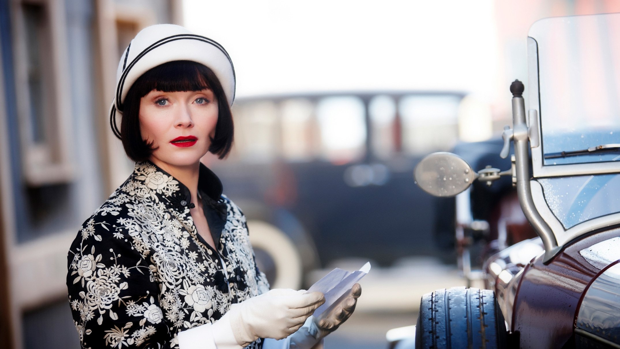 Miss Fisher's Murder Mysteries 2012  [S01E04] - Death at Victoria Docks