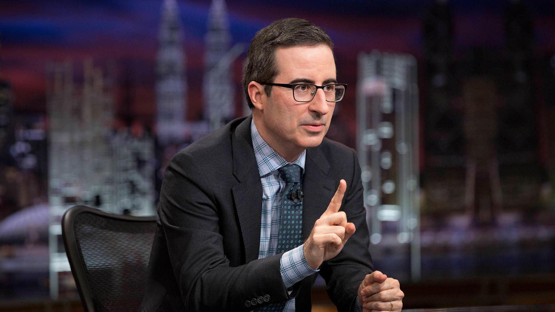 Last Week Tonight with John Oliver 2015  [S02E30] - North Dakota