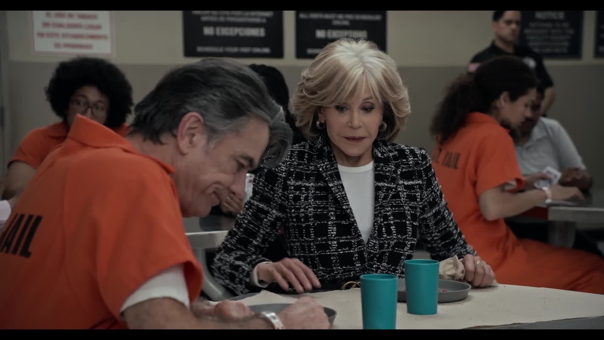 Grace and Frankie 2021  [S07E04] - The Circumcision