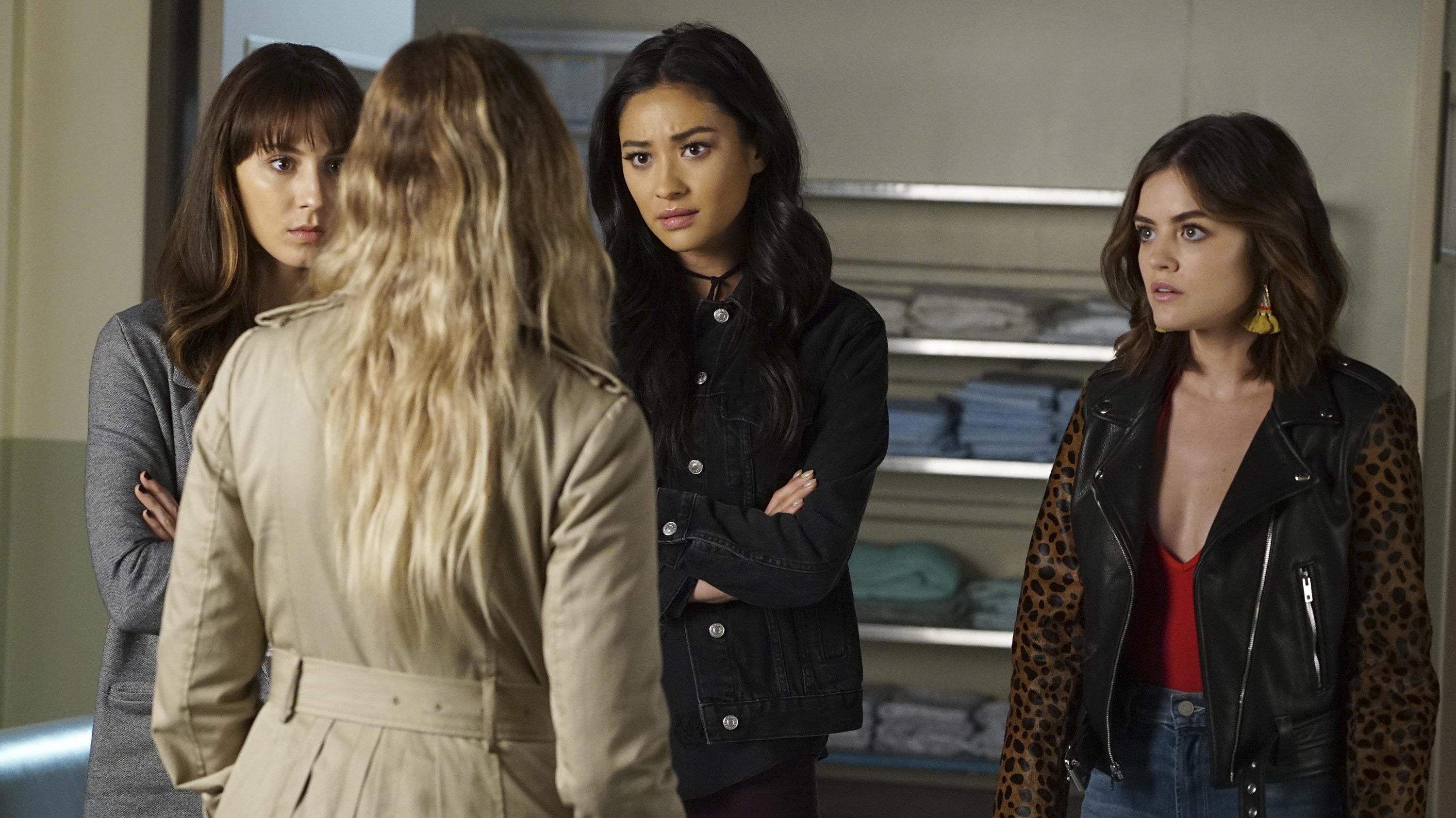 Pretty Little Liars 2016  [S07E13] - Hold Your Piece