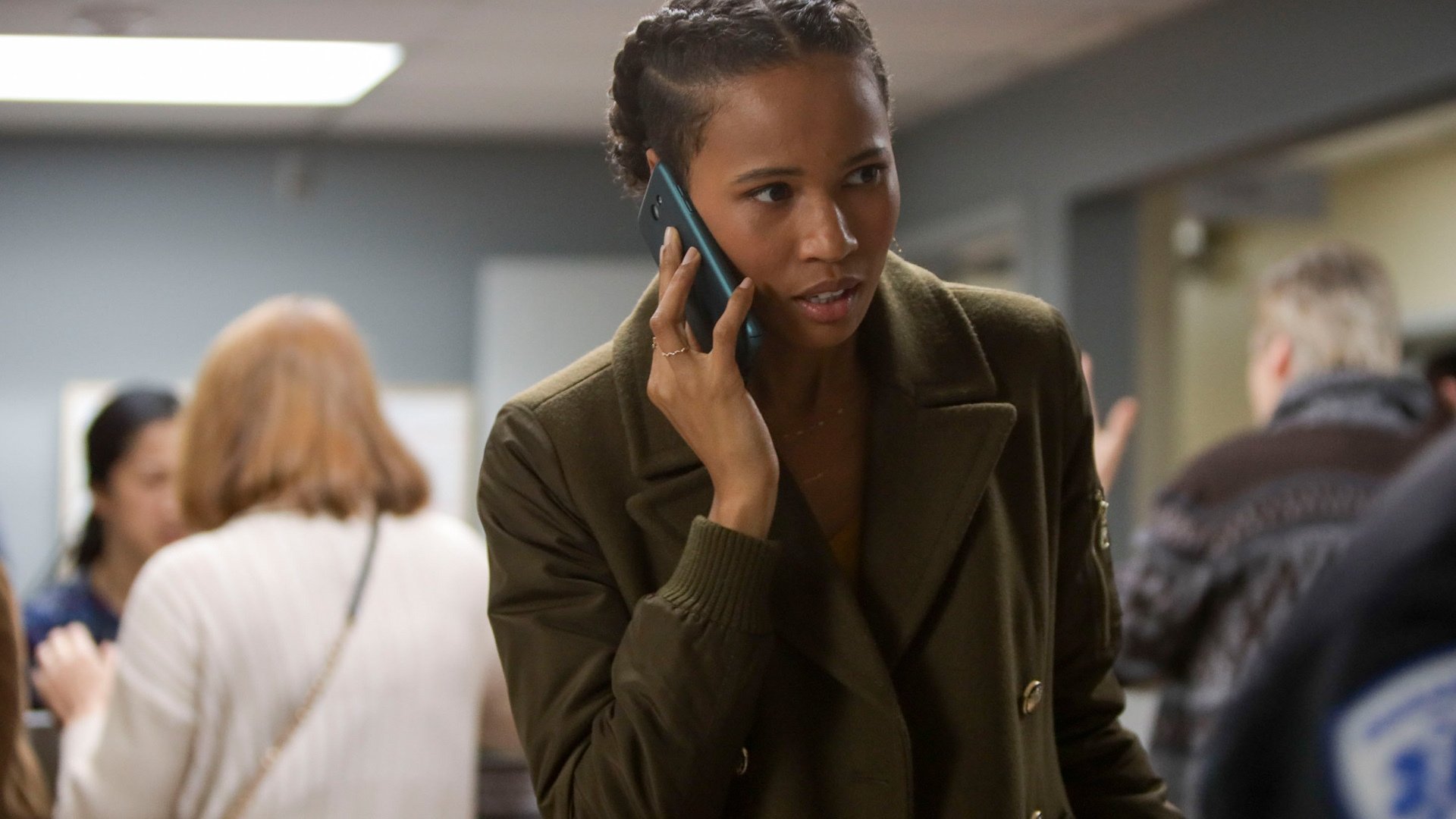 Siren 2020  [S03E09] - A Voice in the Dark