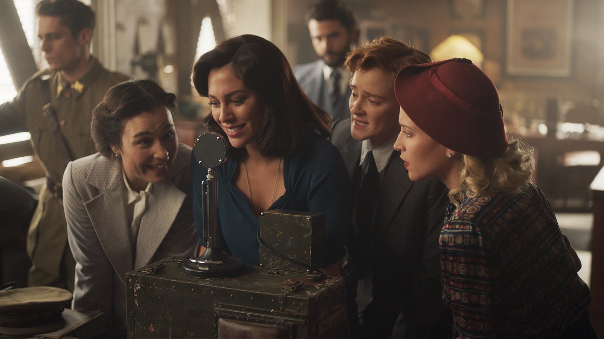 Cable Girls 2020  [S05E02] - Chapter 34: Hate