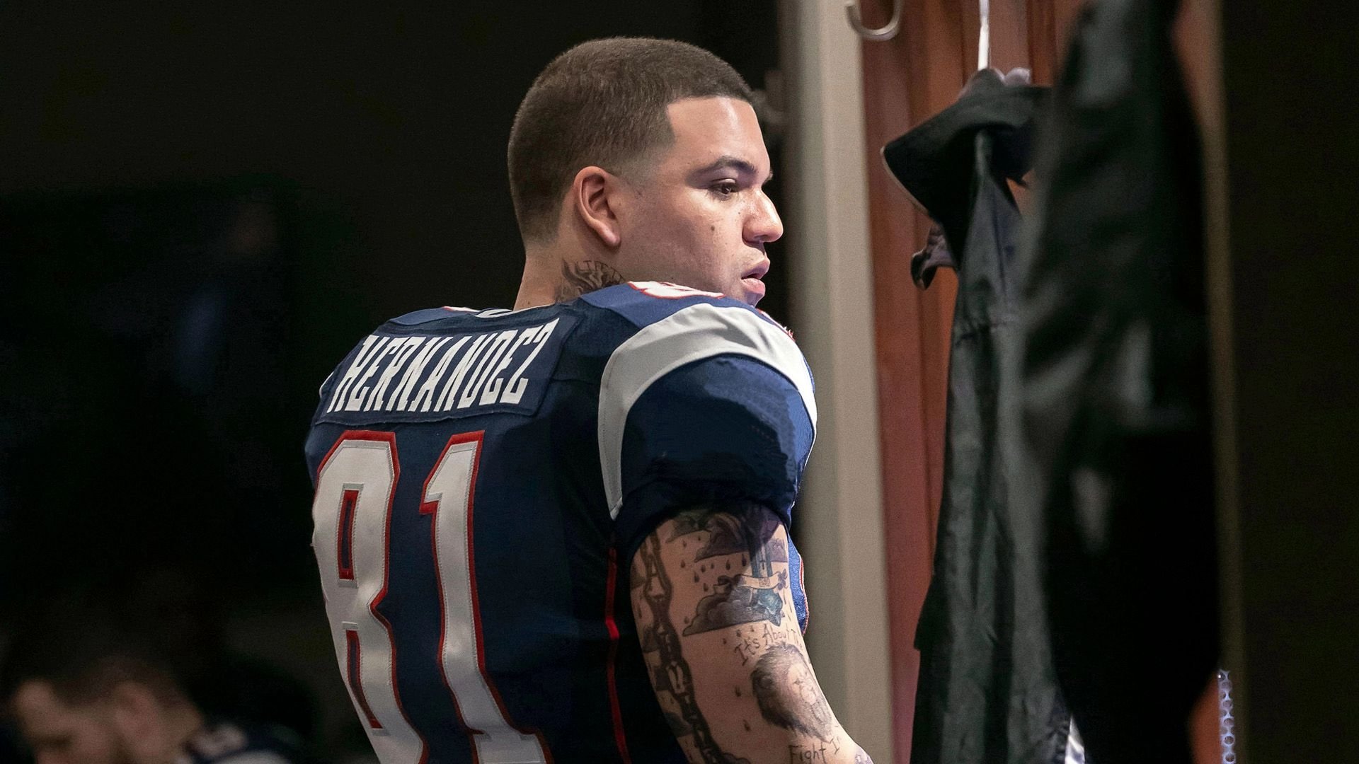 American Sports Story 2024  [S01E10] - Who Killed Aaron Hernandez?