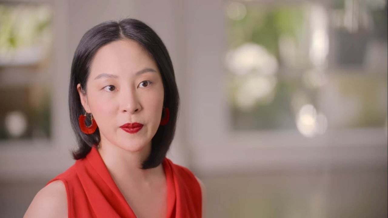 Mind Your Manners 2022  [S01E03] - Mommy to Mom Boss