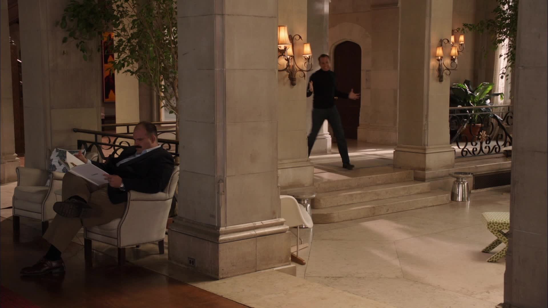 Running Wilde 2010  [S01E09] - One Forward Step