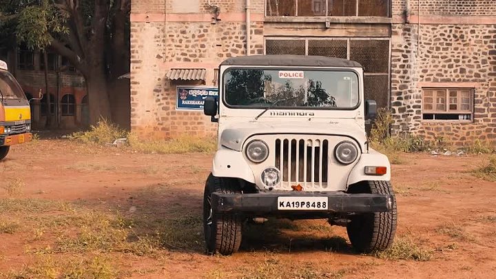 Madam Collector Uniki 2023 Hindi  Telugu Dual Audio UnCut Full Movie HD ESub