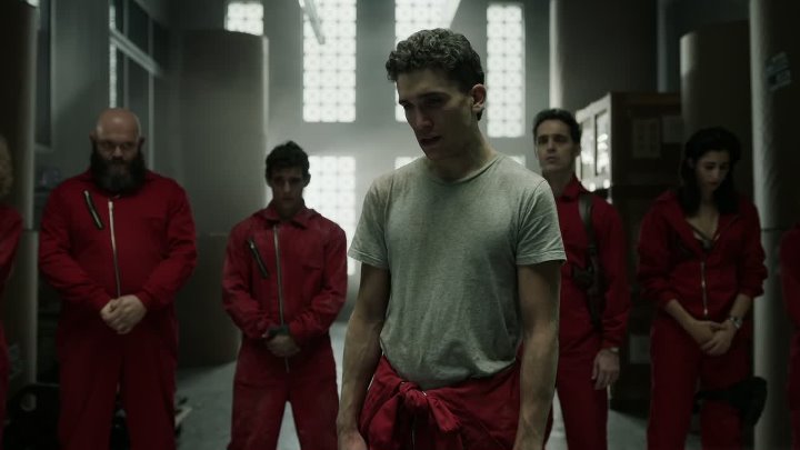 Money Heist S02 2017 Hindi  English Dual Audio Completed Web Series HEVC ESub