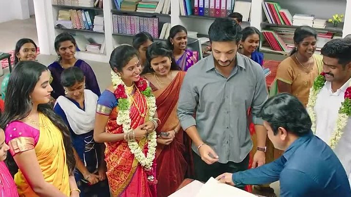 Anandham Vilayadum Veedu Bhumi Rakshak 2021 Hindi  Tamil Dual Audio UnCut Movie HD ESub
