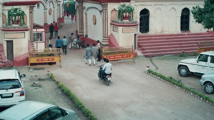 Aashram S01 2020 Hindi Completed Web Series HEVC