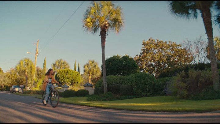 Suncoast.2024.2160p.4K.WEB.x265.10bit.AAC5.1