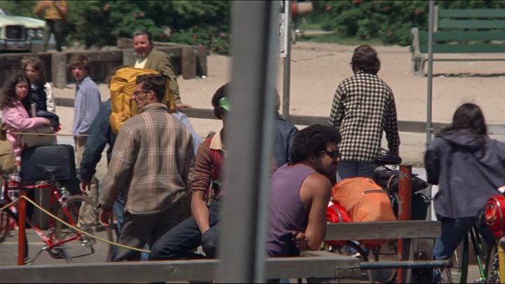 Jaws 1975 Hindi-English 1080p BluRay x264 