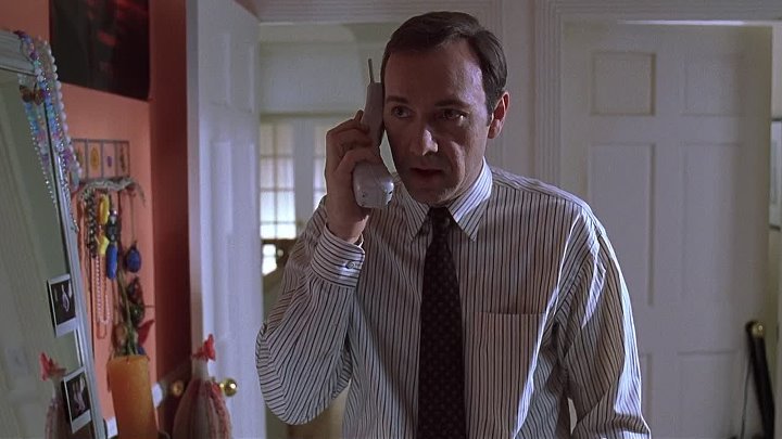 American Beauty 1999 Hindi-English 1080p BluRay x264 