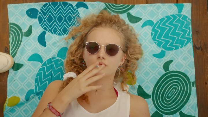 My Best Friends Exorcism 2022 Hindi-English 1080p WEB-DL 