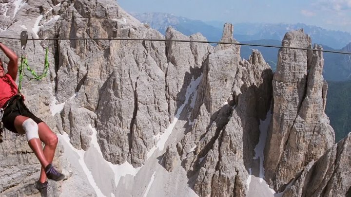 Cliffhanger 1993 Hindi-English 1080p BluRay x264 