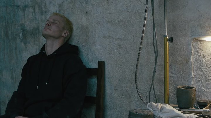 The Goldsmith 2022 Hindi-English 1080p BluRay x264 