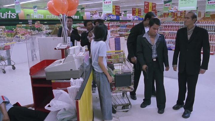 The Bodyguard 2004 Hindi-Thai 720p WEB-DL 