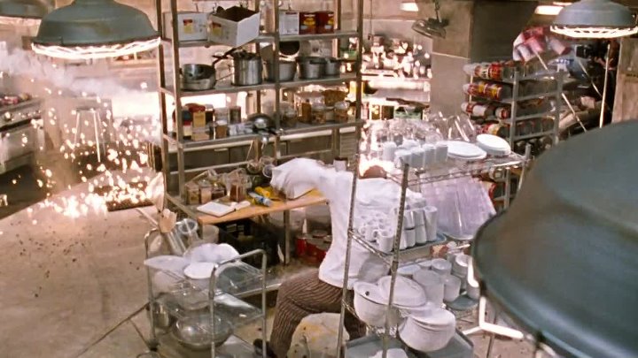 Deep Blue Sea 1999 Hindi-English 1080p 