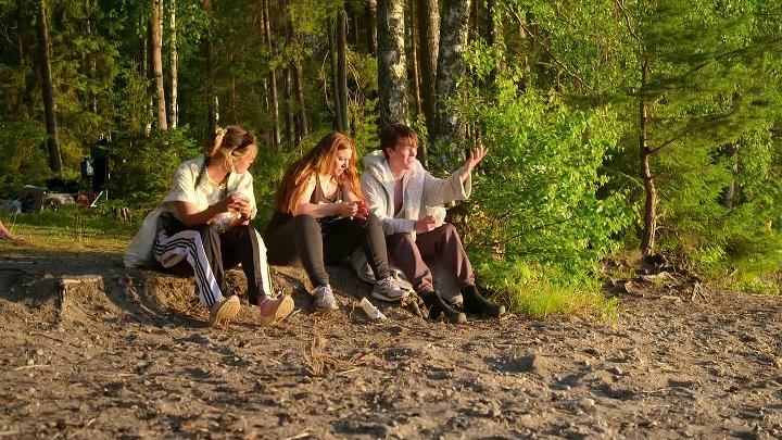 Young Royals Forever 2024 Hindi-English-Swedish 1080p 