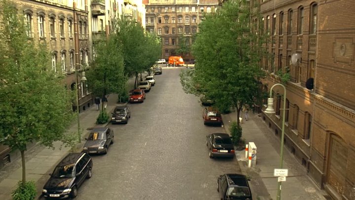 Run Lola Run 1998 Hindi-German 1080p BluRay x264 