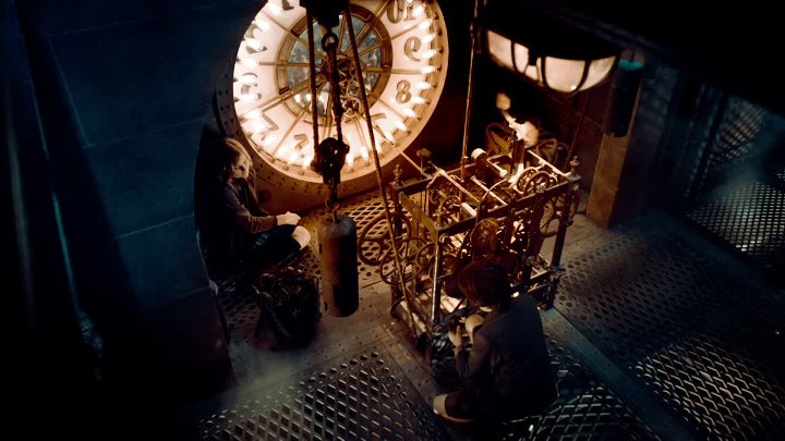 Hugo 2011 Hindi-English 1080p 